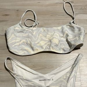 Abercrombie scoop bathing suit top